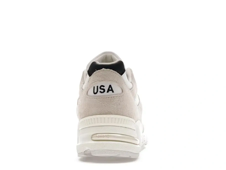 Фото № 4 с приближением к товару «‎New Balance 990v2»