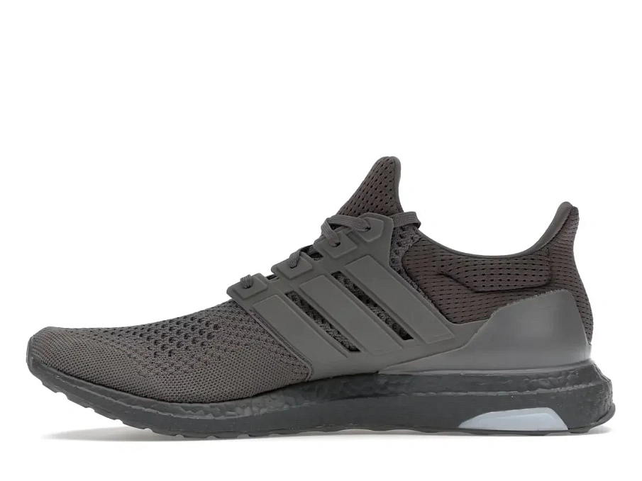 Фото № 3 с приближением к товару «‎adidas Ultra Boost 1.0»