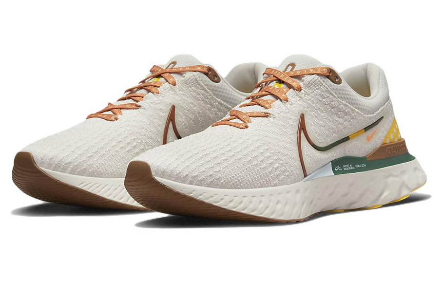 Фото № 3 с приближением к товару «‎ Nike React Infinity Run Flyknit 3 Running shoes»