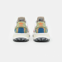 Фото № 5 с приближением к товару «‎Adidas Retropy P9 »