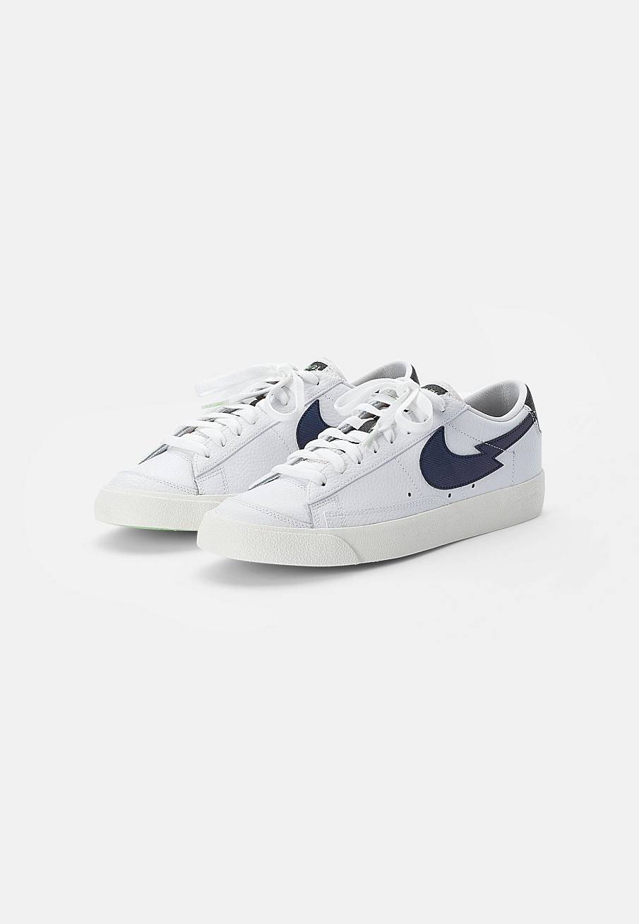 Фото № 4 с приближением к товару «‎Nike Blazer »