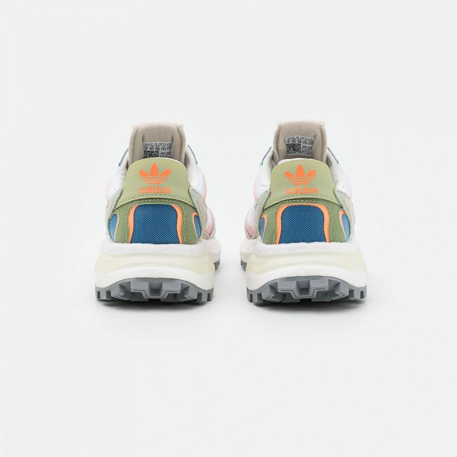 Фото № 5 с приближением к товару «‎Adidas Retropy P9 »