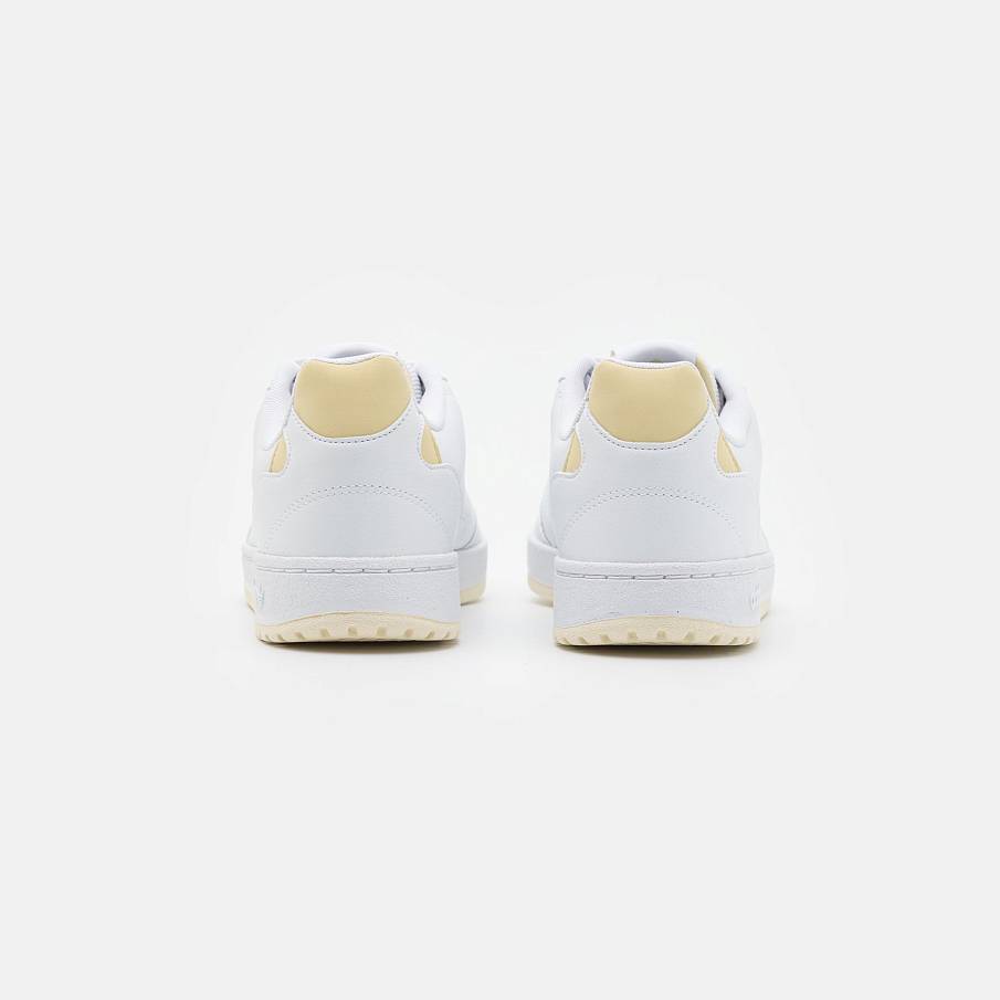 Фото № 3 с приближением к товару «‎Adidas NY 90 »