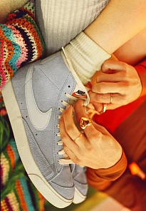 Фото № 1 с приближением к товару «‎W BLAZER MID '77 VNTG»