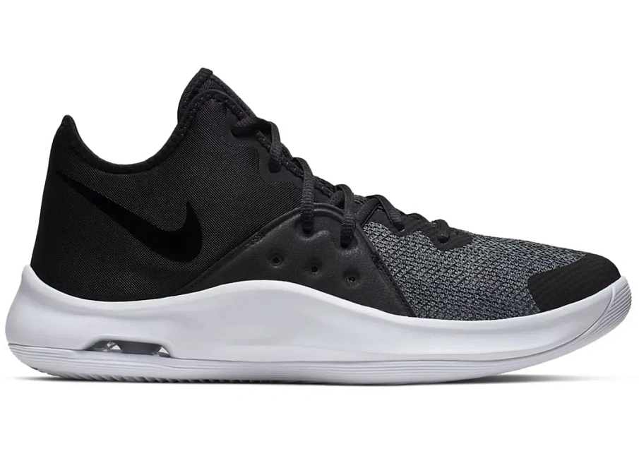 Фото № 1 с приближением к товару «‎Nike Air Versitile 3»