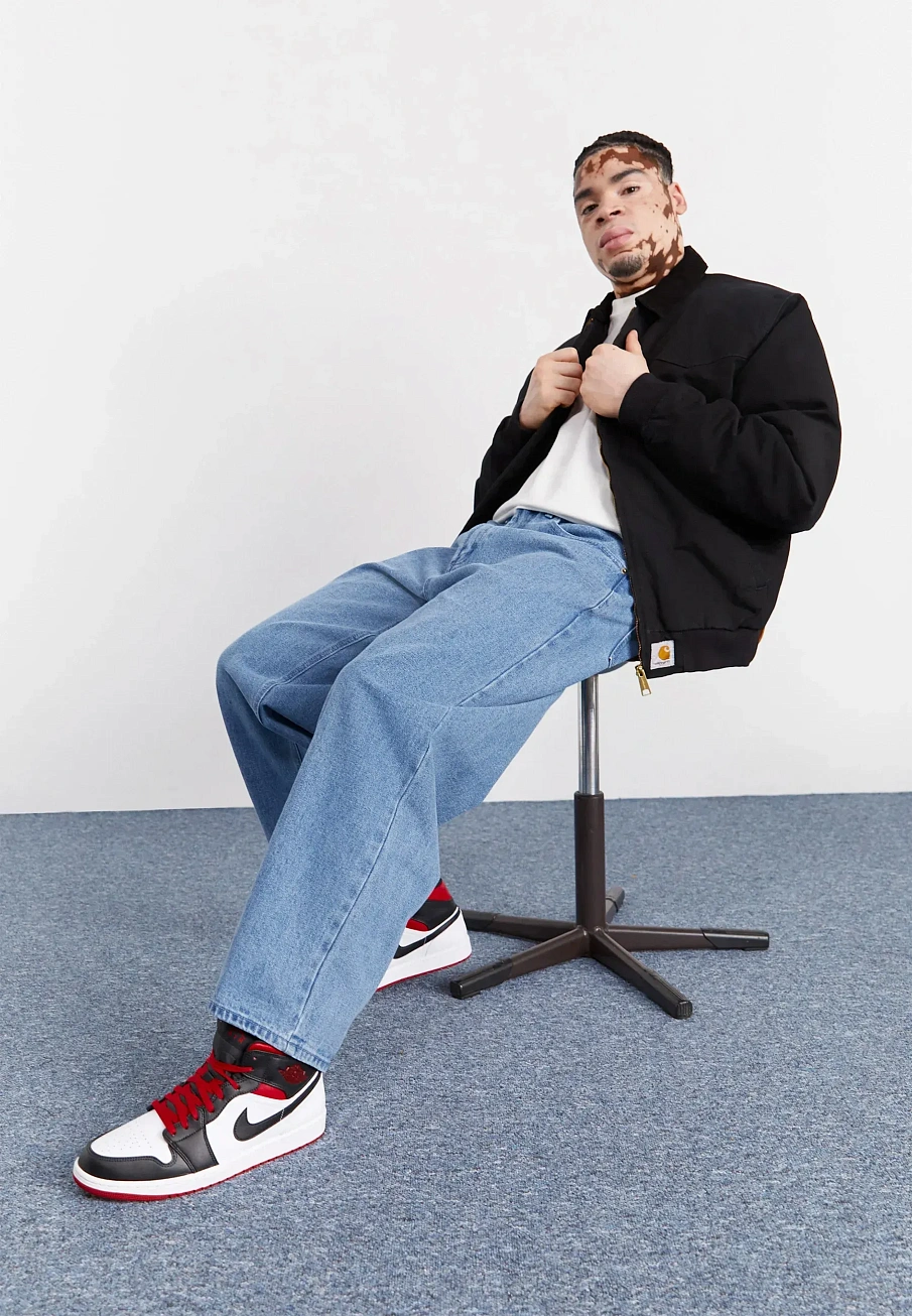 Фото № 3 с приближением к товару «‎AIR JORDAN 1 MID»