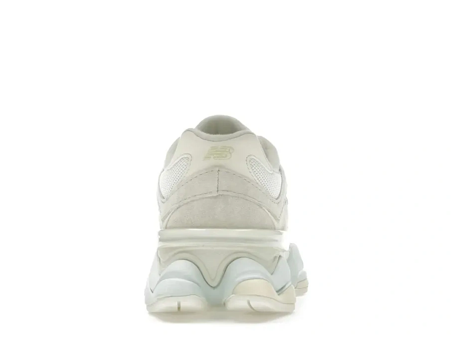 Фото № 4 с приближением к товару «‎New Balance 9060»
