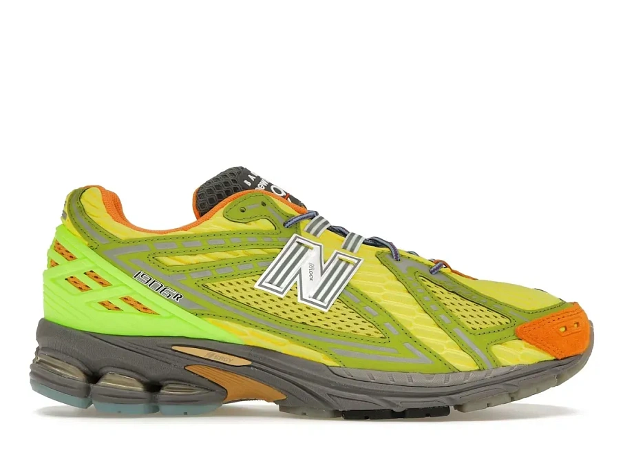 Фото № 1 с приближением к товару «‎New Balance 1906R»