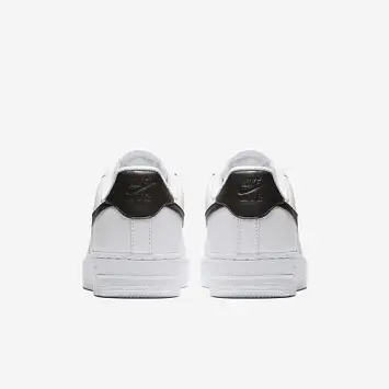 Nike Air Force 1 07 - 5