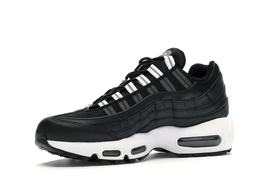 Фото № 4 с приближением к товару «‎Nike Air Max 95 Black Reflect Silver »