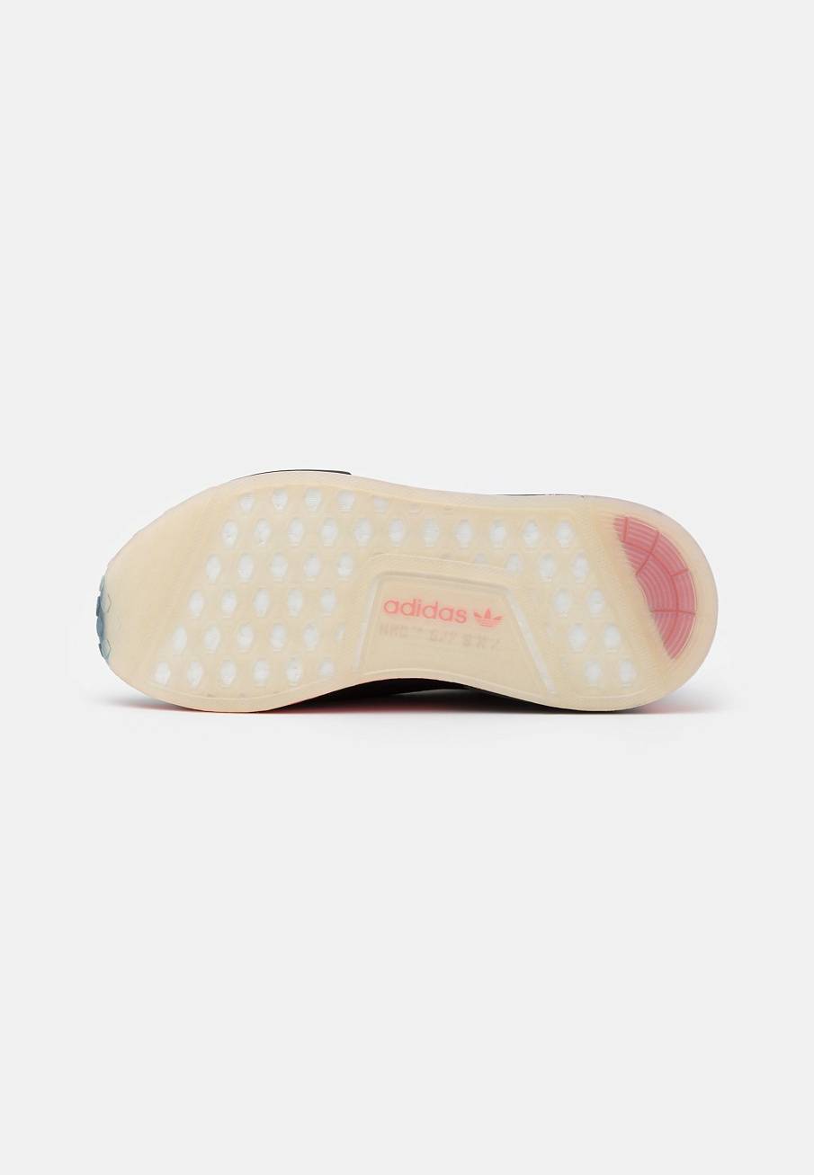 Фото № 5 с приближением к товару «‎Adidas Nmd_r1 Speedlines Boost Shoes »