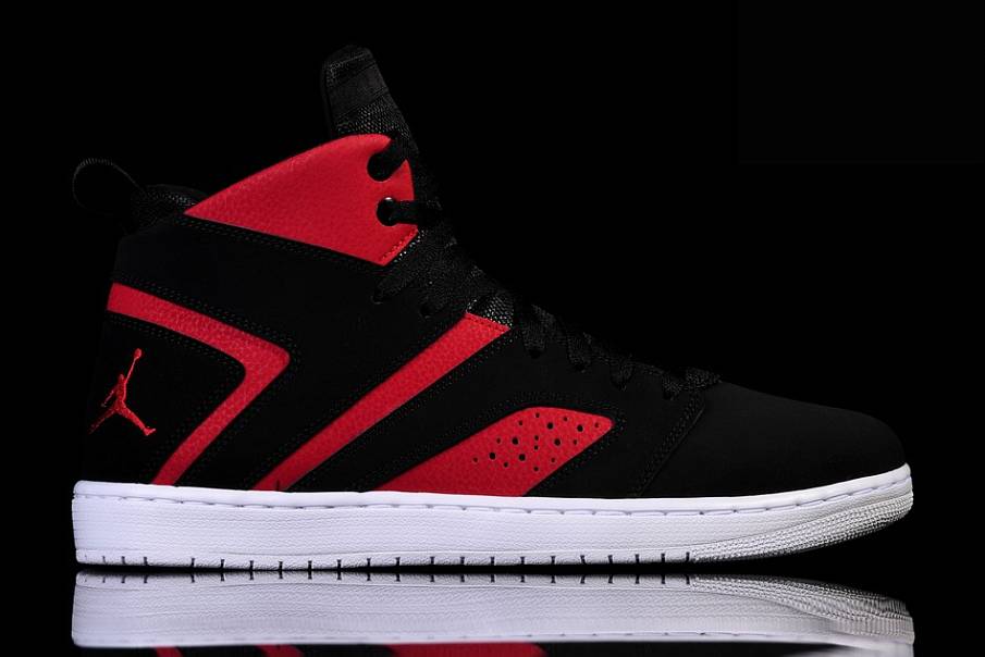 Фото № 1 с приближением к товару «‎Jordan Flight Legend 'Bred'»