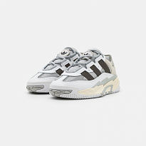 Фото № 2 с приближением к товару «‎Adidas Niteball »