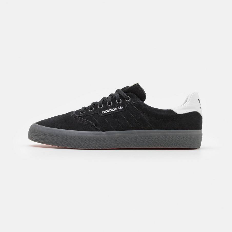 Фото № 1 с приближением к товару «‎Кроссовки Adidas SPAD115O1HP-Q11»