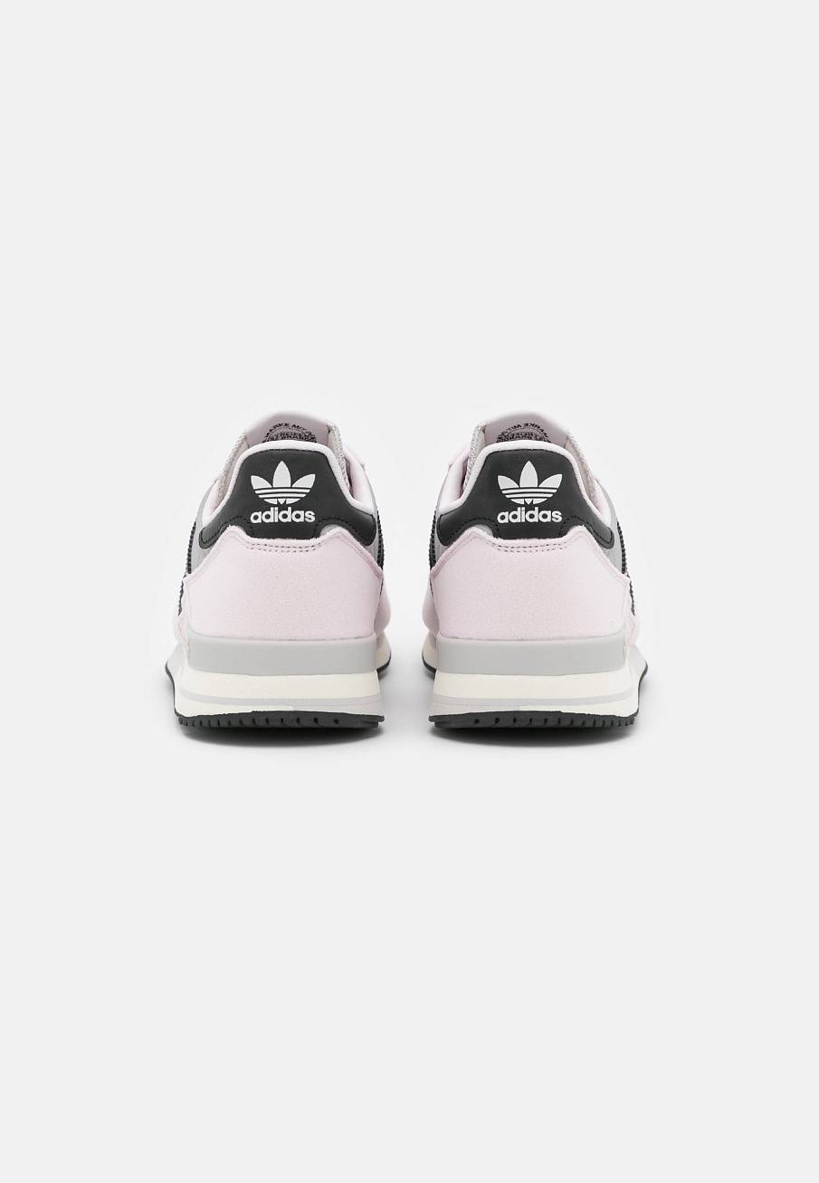 Фото № 4 с приближением к товару «‎Adidas ZX 500 »