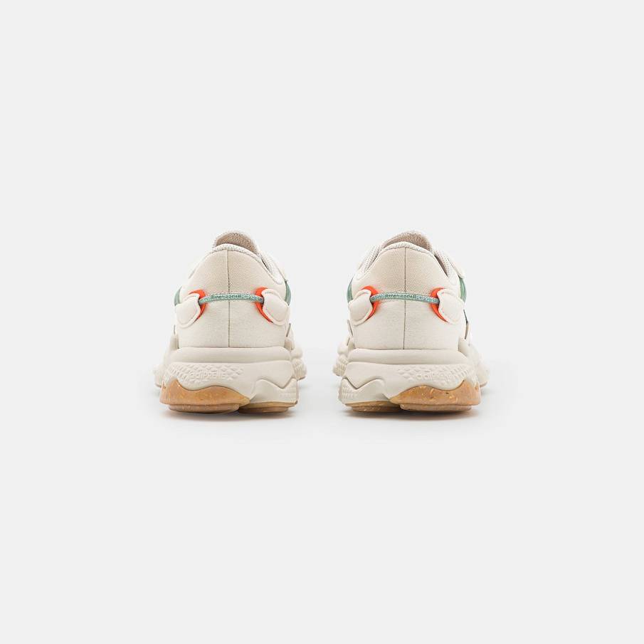 Фото № 4 с приближением к товару «‎Adidas Ozweego »