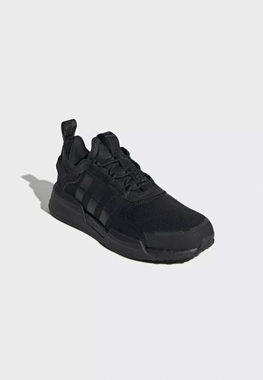 Фото № 3 с приближением к товару «‎NMD V3»