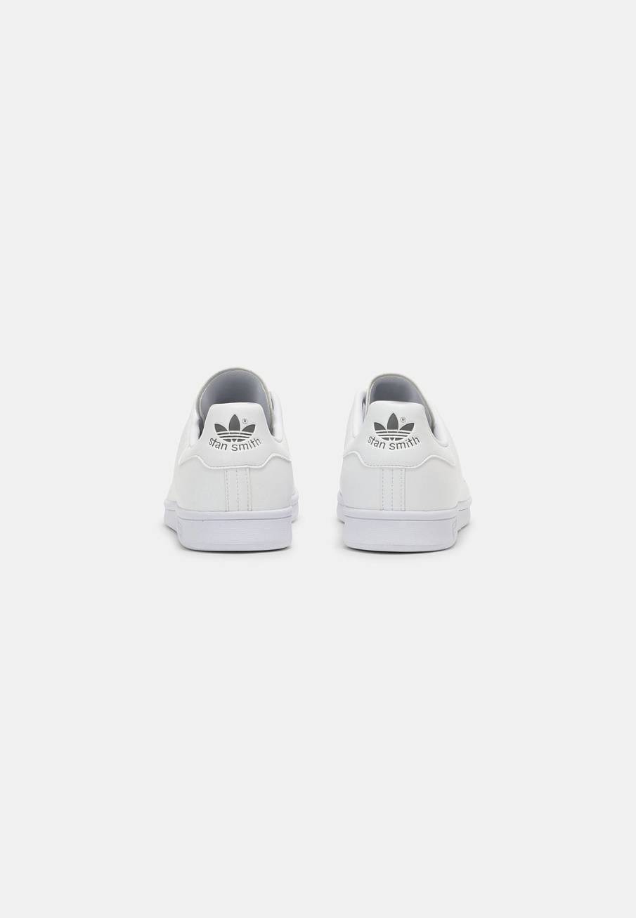 Фото № 3 с приближением к товару «‎Adidas Stan Smith Shoes »