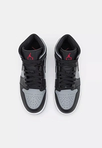 Фото № 4 с приближением к товару «‎AIR JORDAN 1 MID»