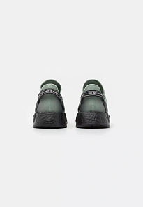 Фото № 3 с приближением к товару «‎NMD_R1. V2 UNISEX»
