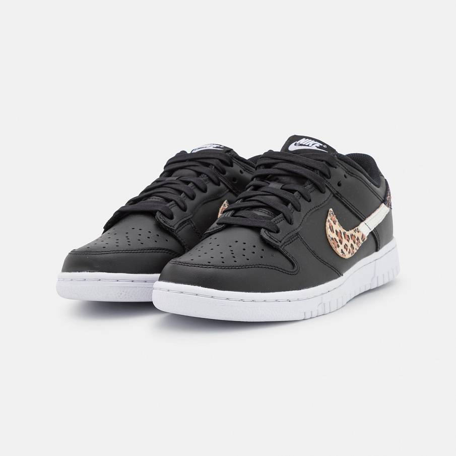 Фото № 3 с приближением к товару «‎Nike Dunk »