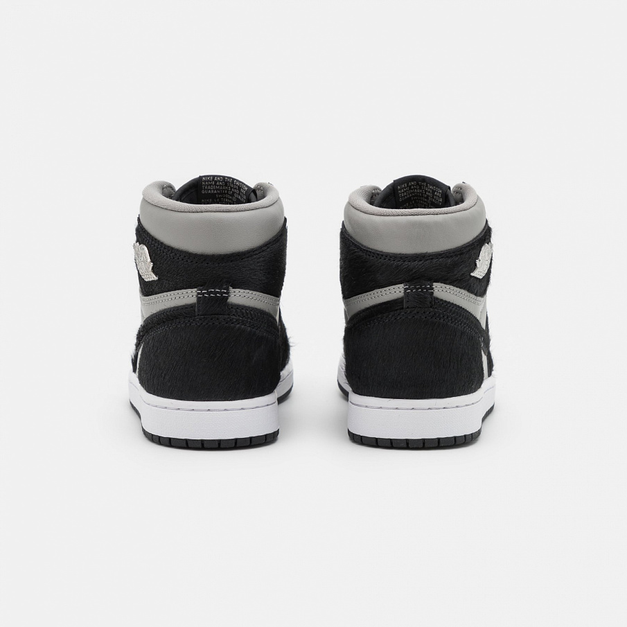 Фото № 4 с приближением к товару «‎Jordan Air 1 Retro »