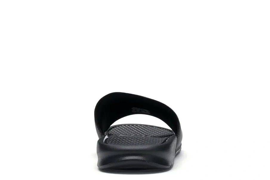 Фото № 4 с приближением к товару «‎Nike Benassi Slides»