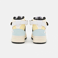 Фото № 4 с приближением к товару «‎Adidas Forum »