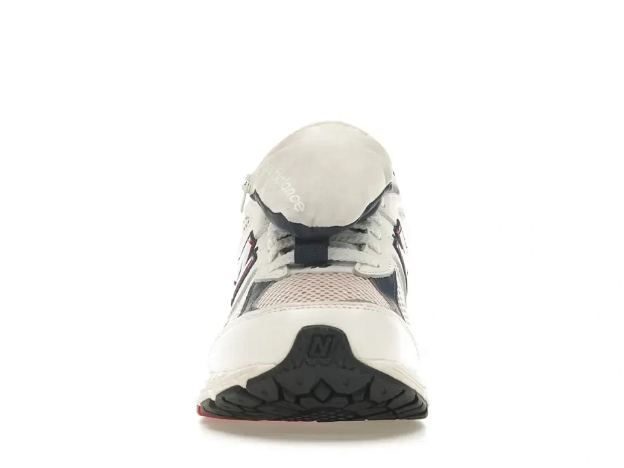Фото № 2 с приближением к товару «‎New Balance 2002R»