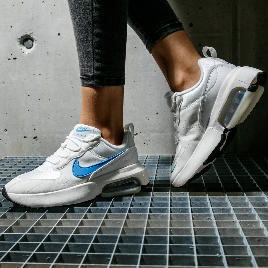 Фото № 2 с приближением к товару «‎Nike W Air Max Verona»