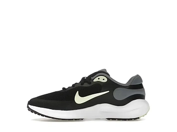 Nike Revolution 7 - 3