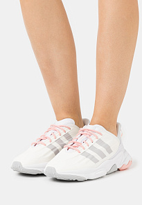 Фото № 2 с приближением к товару «‎Adidas Ozweego Helmet Closed »