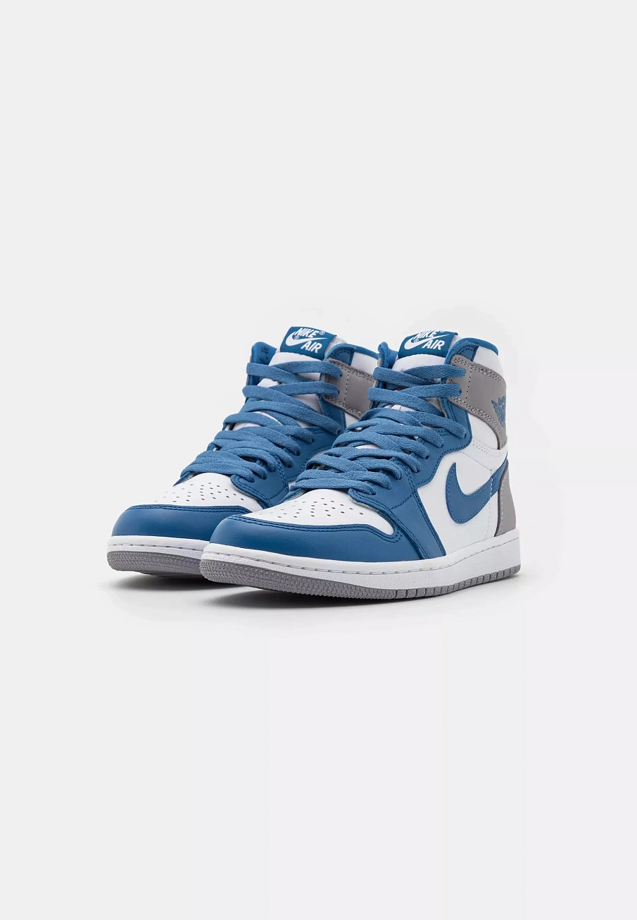 Фото № 3 с приближением к товару «‎AIR JORDAN 1 RETRO UNISEX»