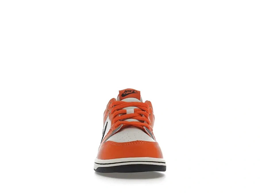 Фото № 2 с приближением к товару «‎Nike Dunk Low»