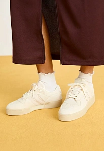 Фото № 2 с приближением к товару «‎RIVALRY LUX»