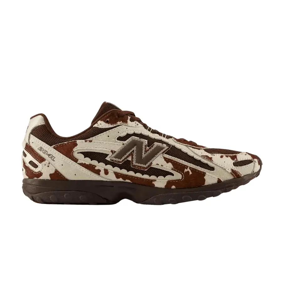 Фото № 1 с приближением к товару «‎Atmos Pink x New Balance 204L Cow Girl Brown (U204L8JF)»