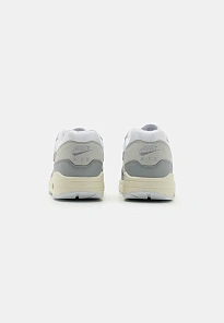 Фото № 3 с приближением к товару «‎AIR MAX 1 87»