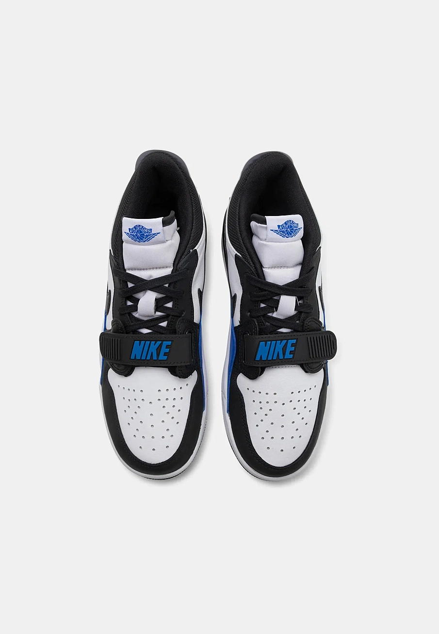 Фото № 4 с приближением к товару «‎AIR JORDAN LEGACY 312»