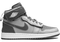 Фото № 1 с приближением к товару «‎Jordan 1 High FlyEase Light Smoke Grey »