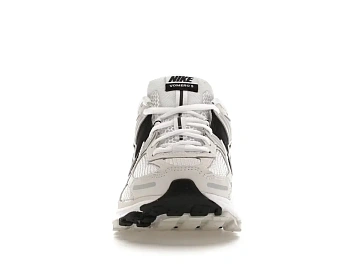 Nike Zoom Vomero 5 - 2