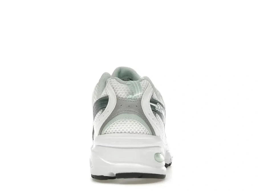 Фото № 4 с приближением к товару «‎New Balance 530»