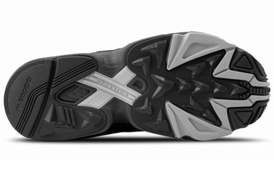 Фото № 4 с приближением к товару «‎adidas Yung-1 Orange Plaid»