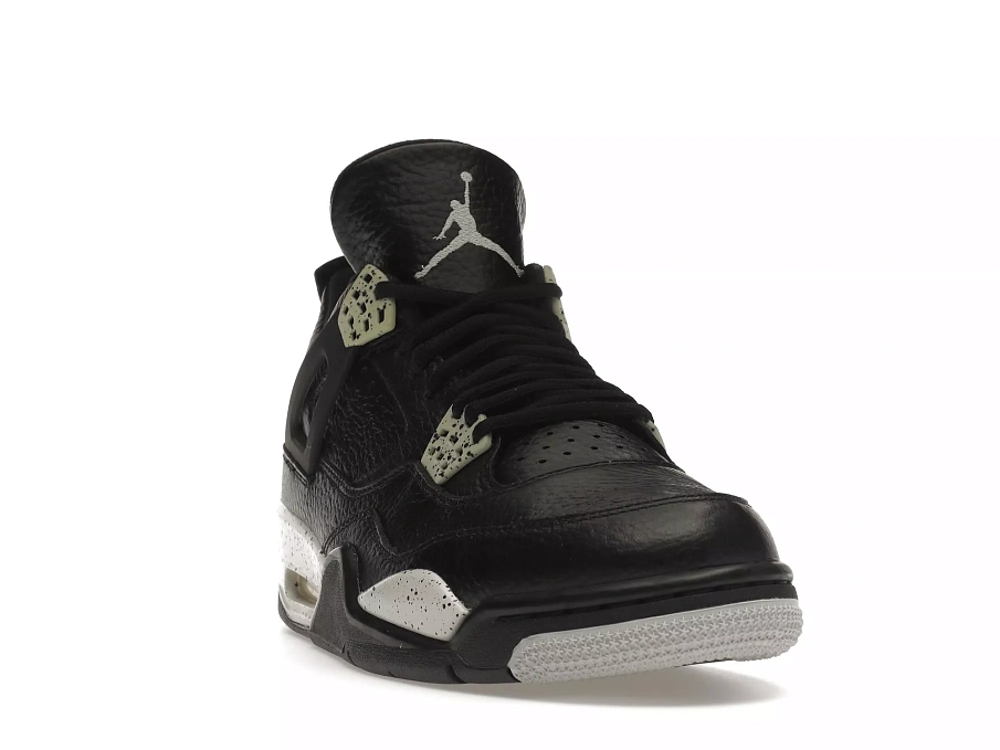Фото № 6 с приближением к товару «‎Jordan 4 Retro Oreo (2015)»