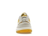 Фото № 2 с приближением к товару «‎New Balance 550»