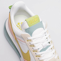 Фото № 5 с приближением к товару «‎Nike Wmns Air Max Pre-Day»