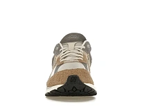 Фото № 2 с приближением к товару «‎New Balance 2002R»