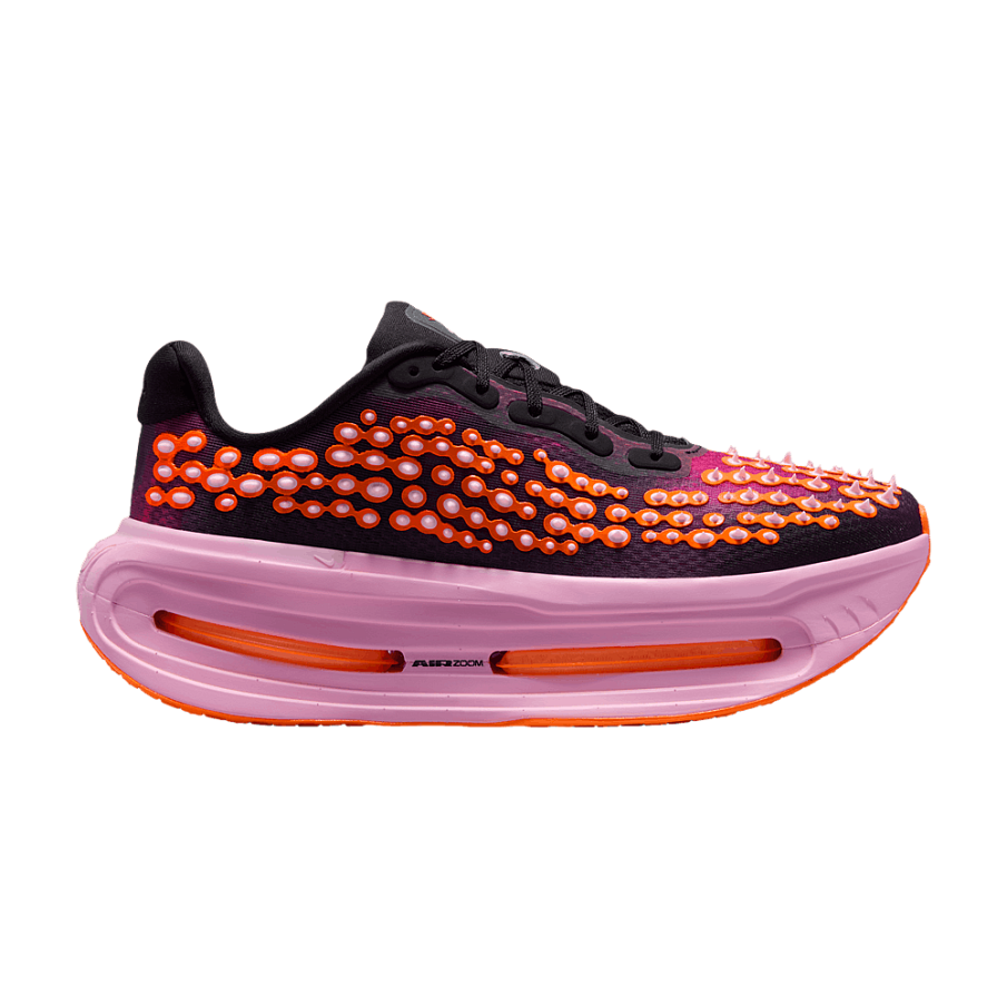 Фото № 1 с приближением к товару «‎Nike Vomero Premium Otaku Approved (IR2168-003)»