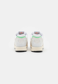 Фото № 4 с приближением к товару «‎Adidas ZX 8000 Smu »