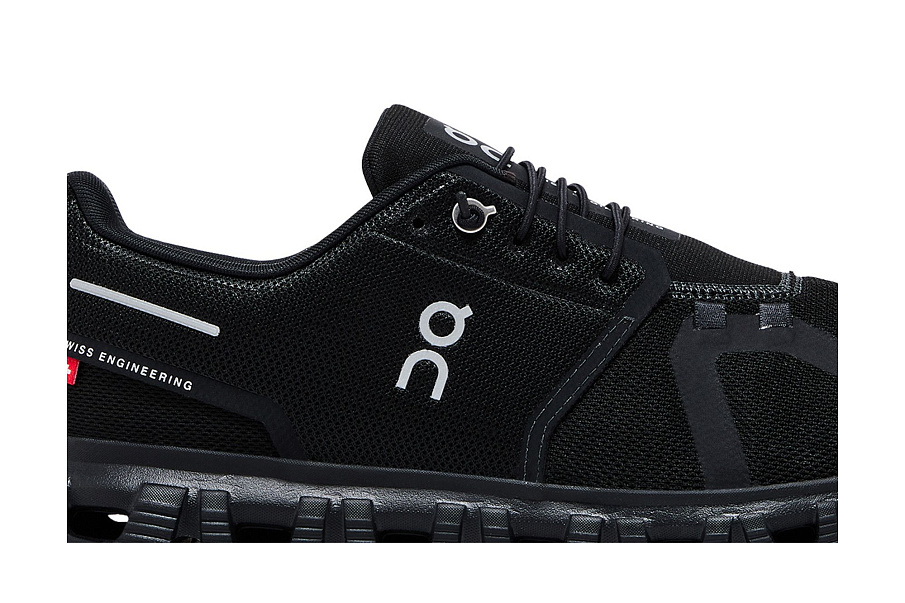 Фото № 3 с приближением к товару «‎ON Cloud 6 Triple Black»