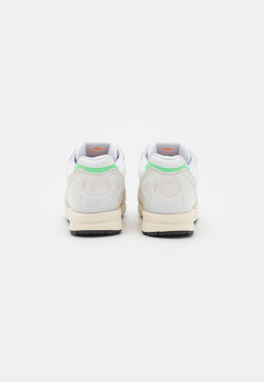 Фото № 4 с приближением к товару «‎Adidas ZX 8000 Smu »
